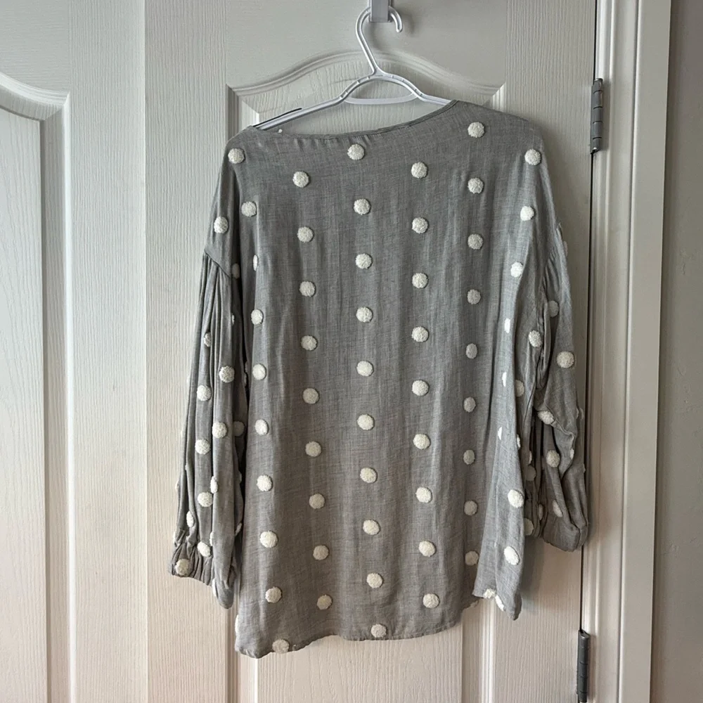 Zara Gray Puff Sleeve Top with White Polka Dots